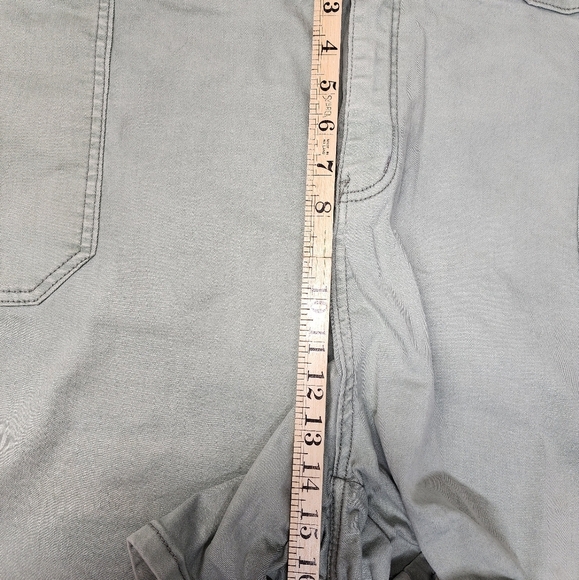 Morgan & Walker Olive Green Denim Shorts Plus Size 28 - Picture 4 of 7